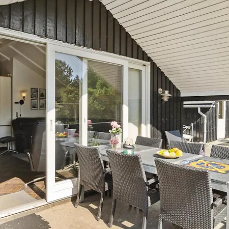 Feriehus Koselig Hjem I Blåvand Med Badstue Blåvand